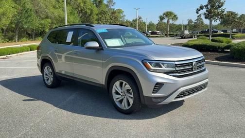 2022 Volkswagen Atlas 3.6L V6 SE w/Technology