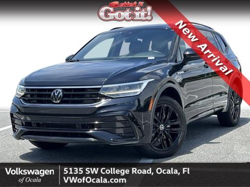 2022 Volkswagen Tiguan SE R-Line Black