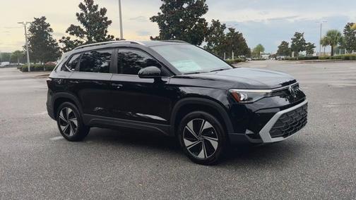 2025 Volkswagen Taos SE