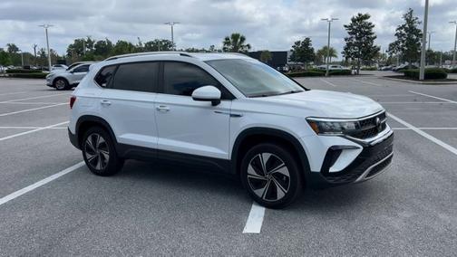 2024 Volkswagen Taos SE