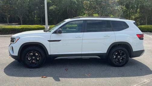 2025 Volkswagen Atlas 2.0T Peak Edition