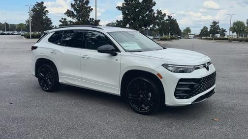 2025 Volkswagen Tiguan SE R-Line Black