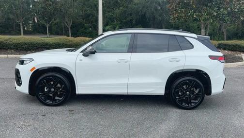 2025 Volkswagen Tiguan SE R-Line Black