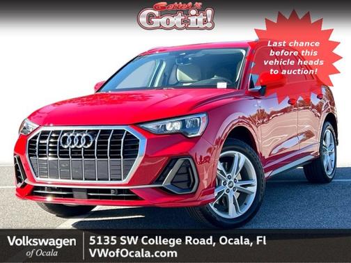 2022 Audi Q3 S line Premium