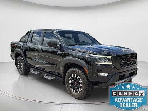 Super Black 2022 Nissan Frontier PRO-4X