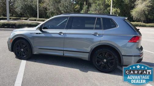 2022 Volkswagen Tiguan SE R-Line Black