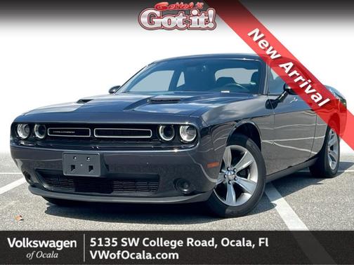2016 Dodge Challenger SXT