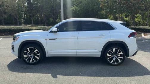 2025 Volkswagen Atlas Cross Sport 2.0T SEL Premium R-Line
