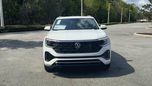 2025 Volkswagen Atlas Cross Sport 2.0T SEL Premium R-Line