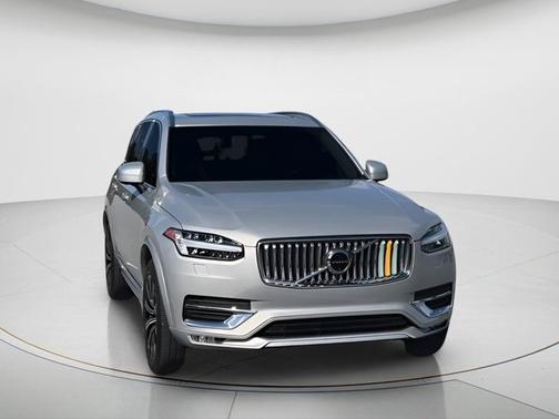 2024 Volvo XC90 Plus Bright Theme