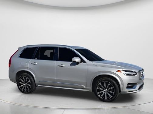 2024 Volvo XC90 Plus Bright Theme