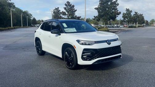 2025 Volkswagen Tiguan SE R-Line Black