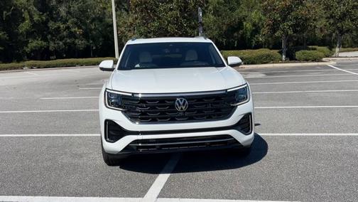 2025 Volkswagen Atlas Cross Sport 2.0T SEL Premium R-Line