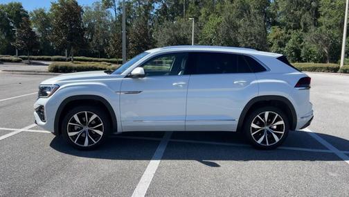 2025 Volkswagen Atlas Cross Sport 2.0T SEL Premium R-Line