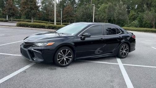 2019 Toyota Camry SE