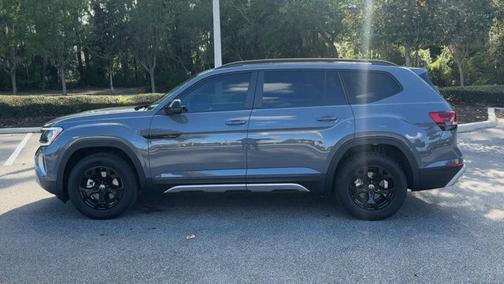 2025 Volkswagen Atlas 2.0T Peak Edition