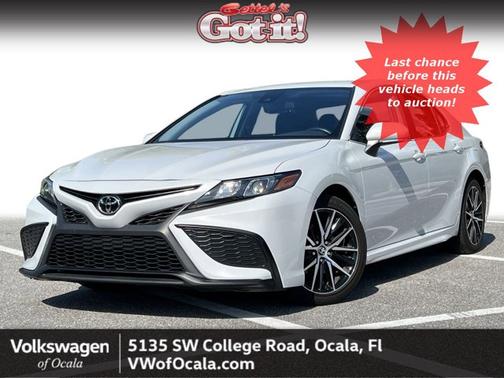 2023 Toyota Camry SE