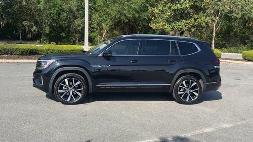 2025 Volkswagen Atlas 2.0T SEL Premium R-Line