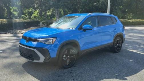 2025 Volkswagen Taos SE