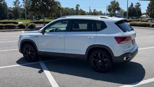 2023 Volkswagen Taos SE