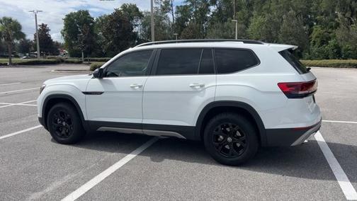 2025 Volkswagen Atlas 2.0T Peak Edition
