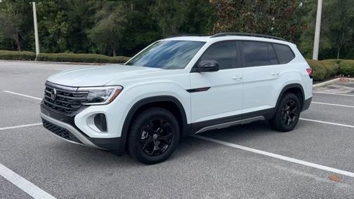 2025 Volkswagen Atlas 2.0T Peak Edition