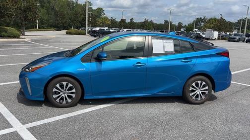 2022 Toyota Prius LE