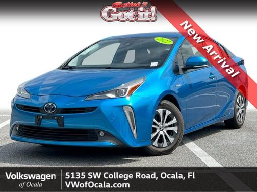 2022 Toyota Prius LE