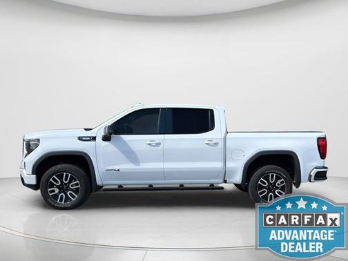 Summit White 2022 GMC Sierra 1500 AT4