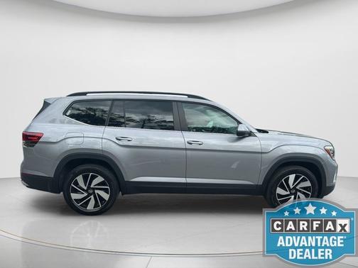 Silver Mist Metallic 2025 Volkswagen Atlas 2.0T SE w/Technology