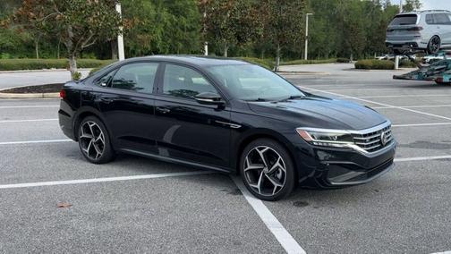 2022 Volkswagen Passat 2.0T R-Line