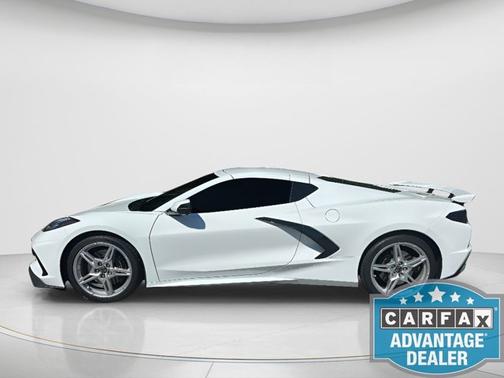 Arctic White 2025 Chevrolet Corvette 2LT