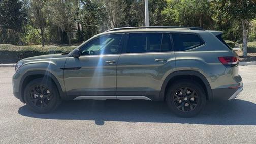 2025 Volkswagen Atlas 2.0T Peak Edition
