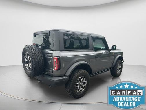 Carbonized Gray Metallic 2023 Ford Bronco Badlands