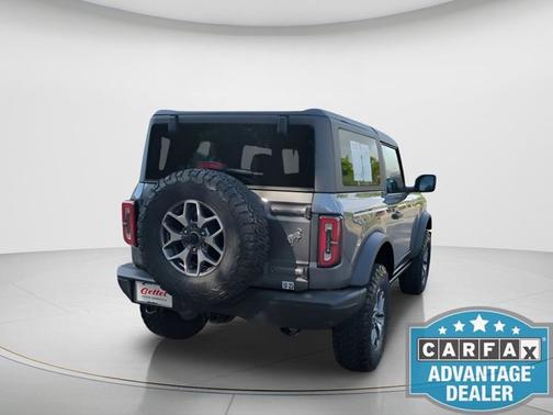 Carbonized Gray Metallic 2023 Ford Bronco Badlands