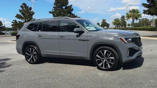 2026 Volkswagen Atlas 2.0T SEL Premium R-Line