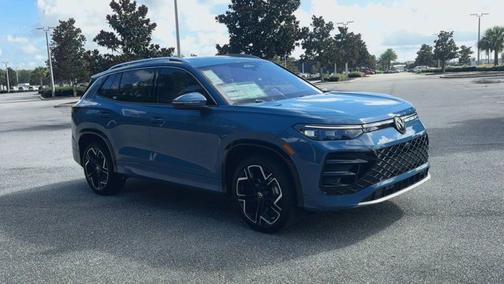 2025 Volkswagen Tiguan SEL R-Line