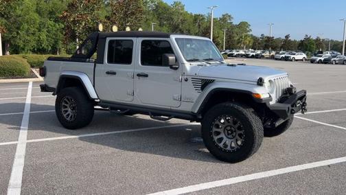 2022 Jeep Gladiator Overland