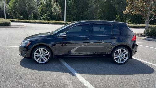 2017 Volkswagen Golf SEL