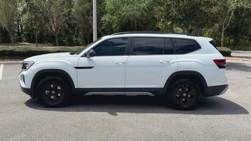 2025 Volkswagen Atlas 2.0T Peak Edition