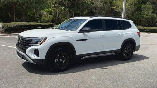 2025 Volkswagen Atlas 2.0T Peak Edition