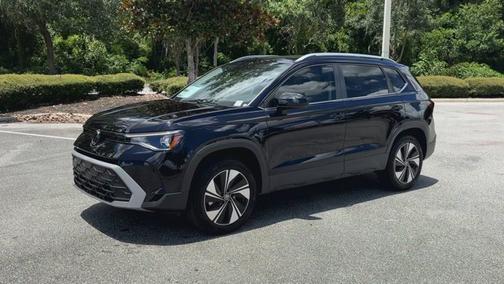 2025 Volkswagen Taos SE