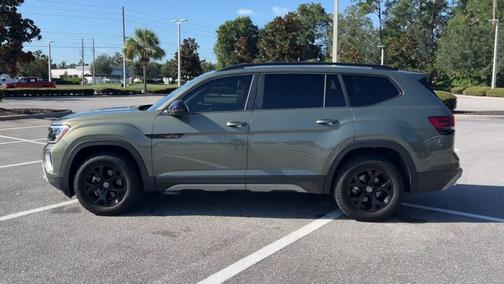 2025 Volkswagen Atlas 2.0T Peak Edition