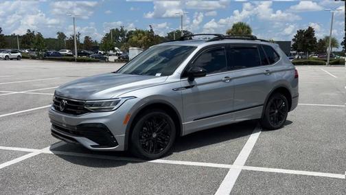 2022 Volkswagen Tiguan SE R-Line Black