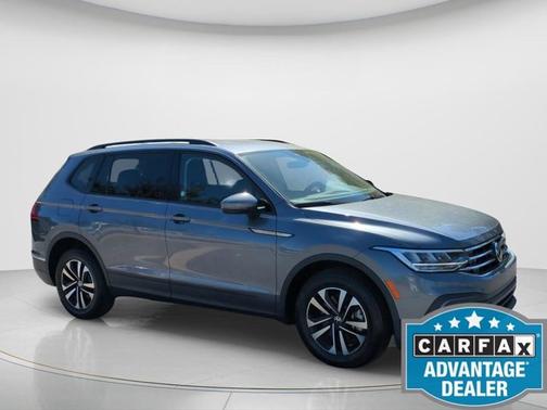 Platinum Gray Metallic 2024 Volkswagen Tiguan S