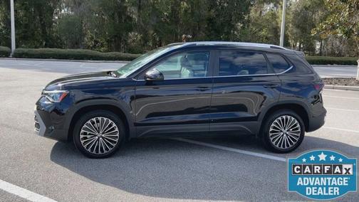 2025 Volkswagen Taos SE