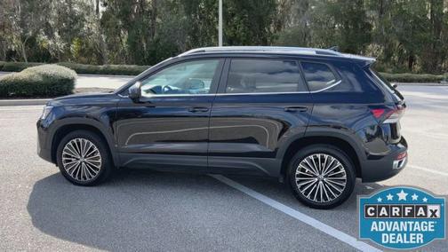 2025 Volkswagen Taos SE