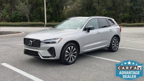 2023 Volvo XC60 Plus Dark Theme