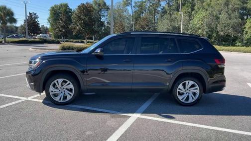 2022 Volkswagen Atlas 2.0T SE w/Technology