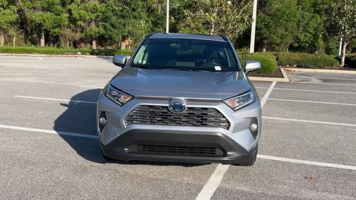 2020 Toyota RAV4 Hybrid XLE
